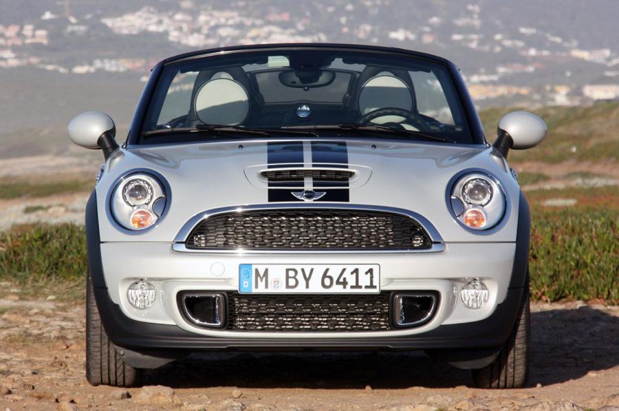  Mini Cooper S Cabrio 2012 года  (фото 22 из 51)